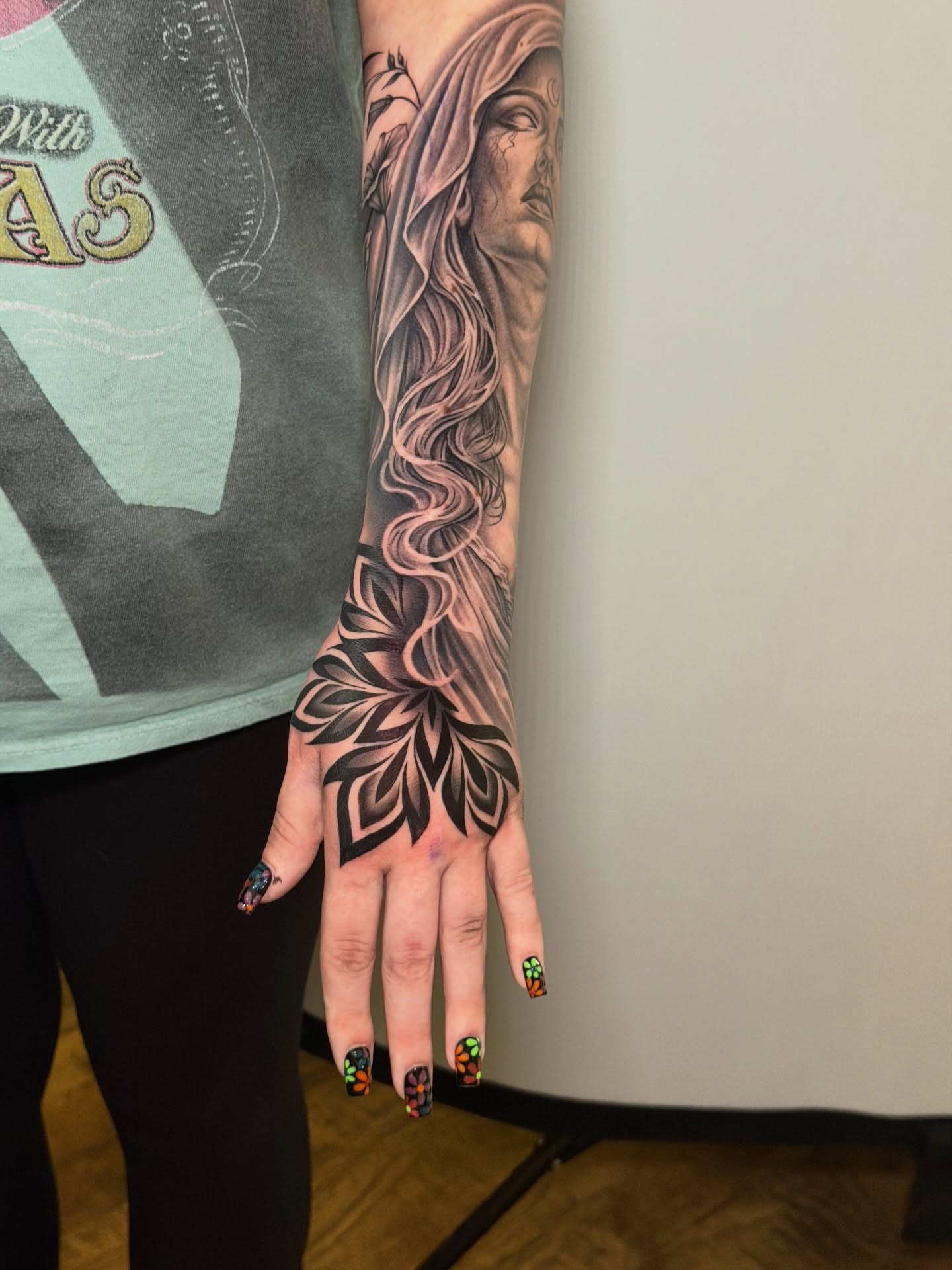 Tattoo by @tattooray — realism
