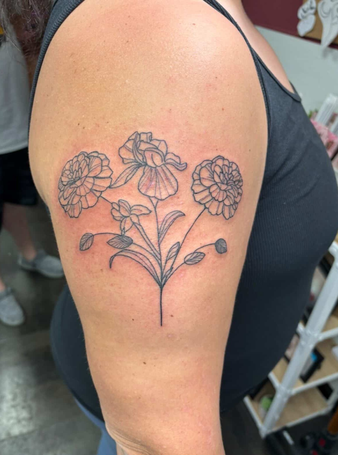Tattoo by @theenchantedveil31 — black_and_grey