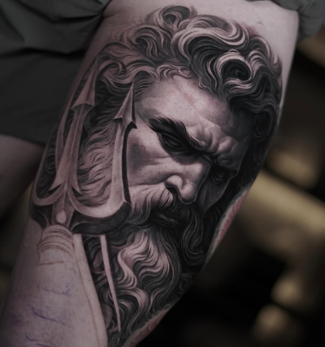 Tattoo by @saranieto_ — realism, black_and_grey