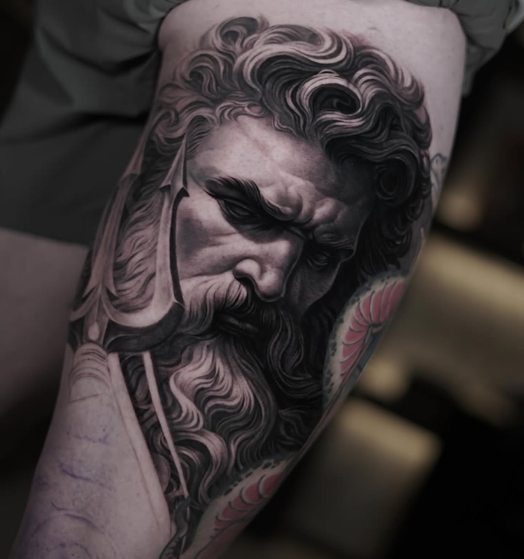 Tattoo by @saranieto_ — realism, black_and_grey