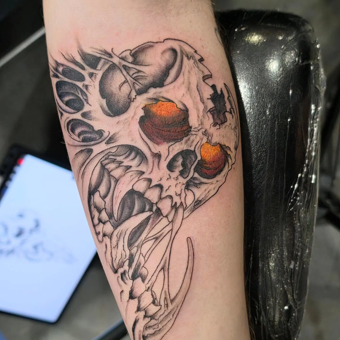 Tattoo by @juanes_lopez06 — black_and_grey