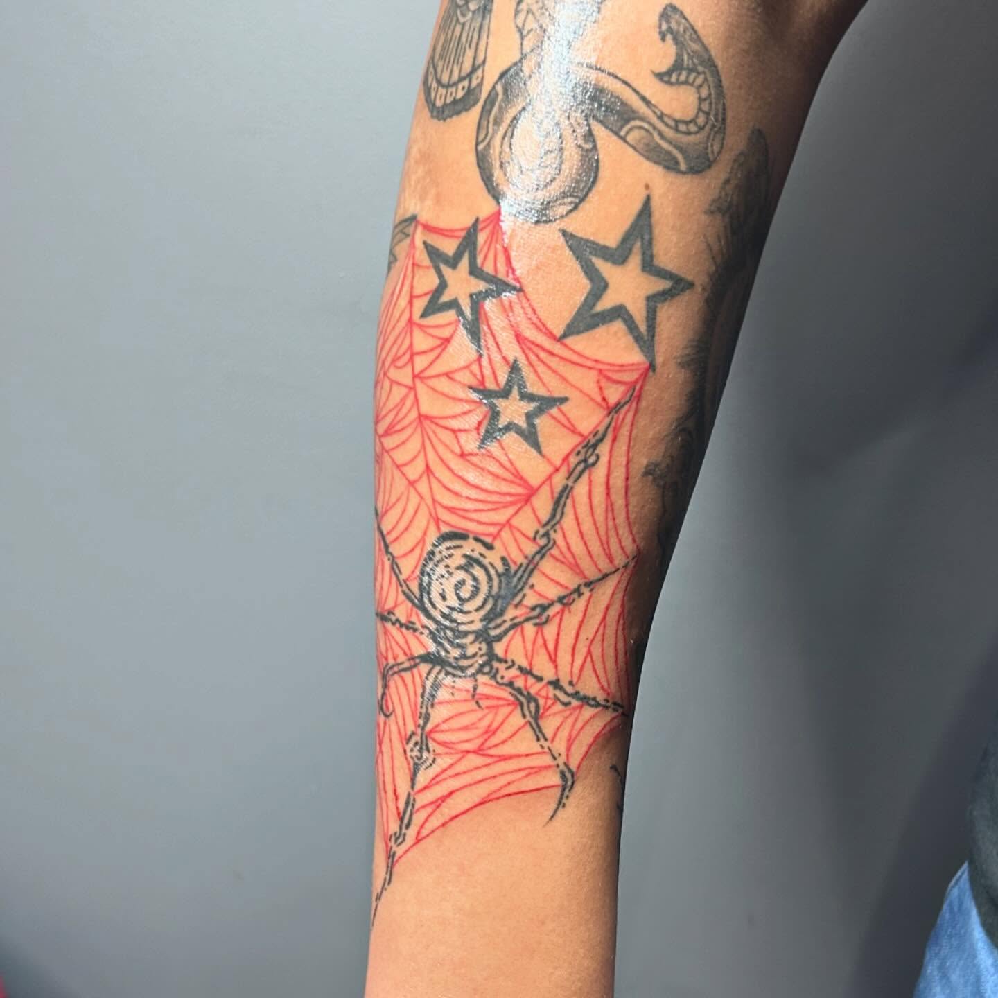 Tattoo by @1nk.alchemy โ geometric