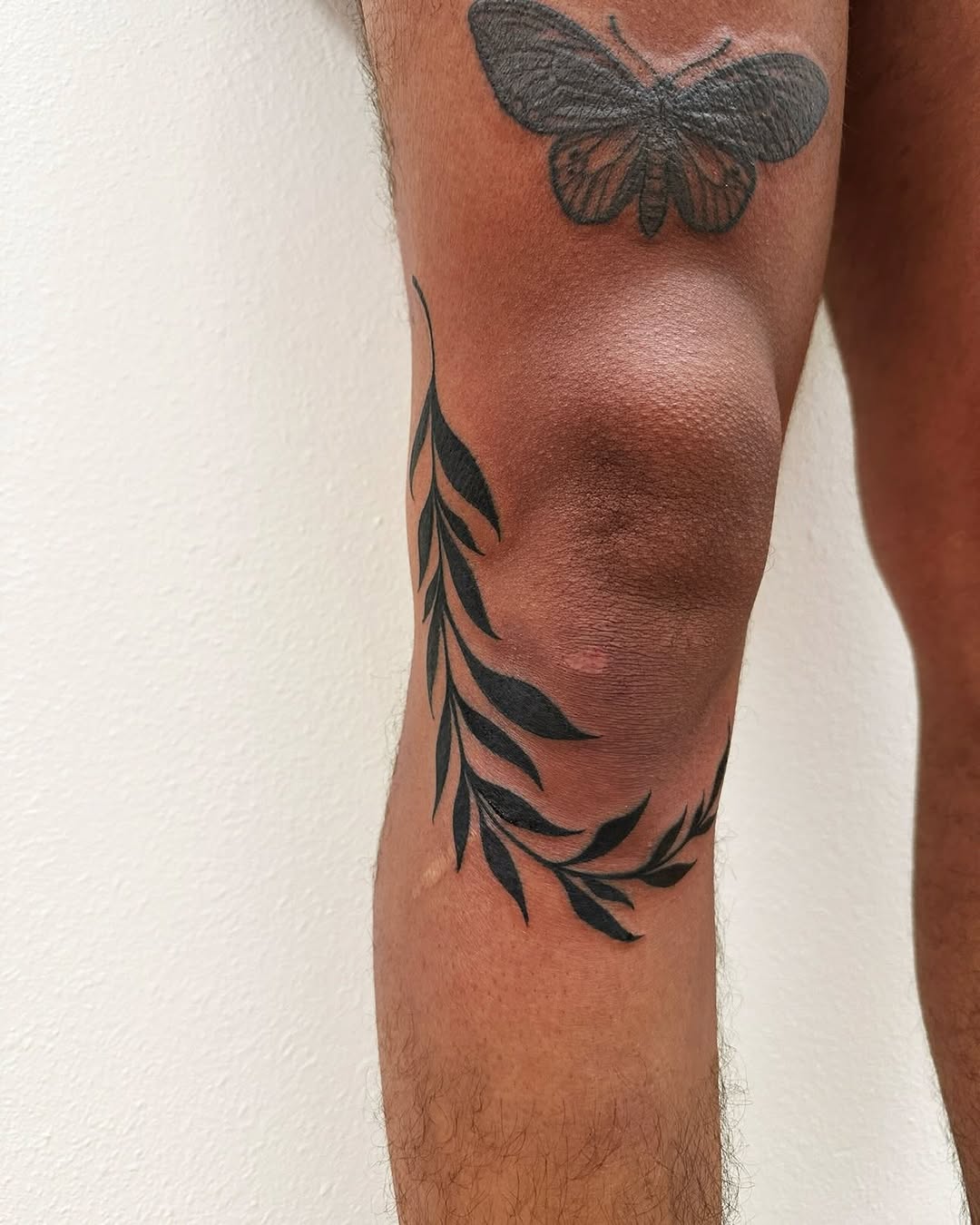 Tattoo by @smoothloom_tattoos โ blackwork
