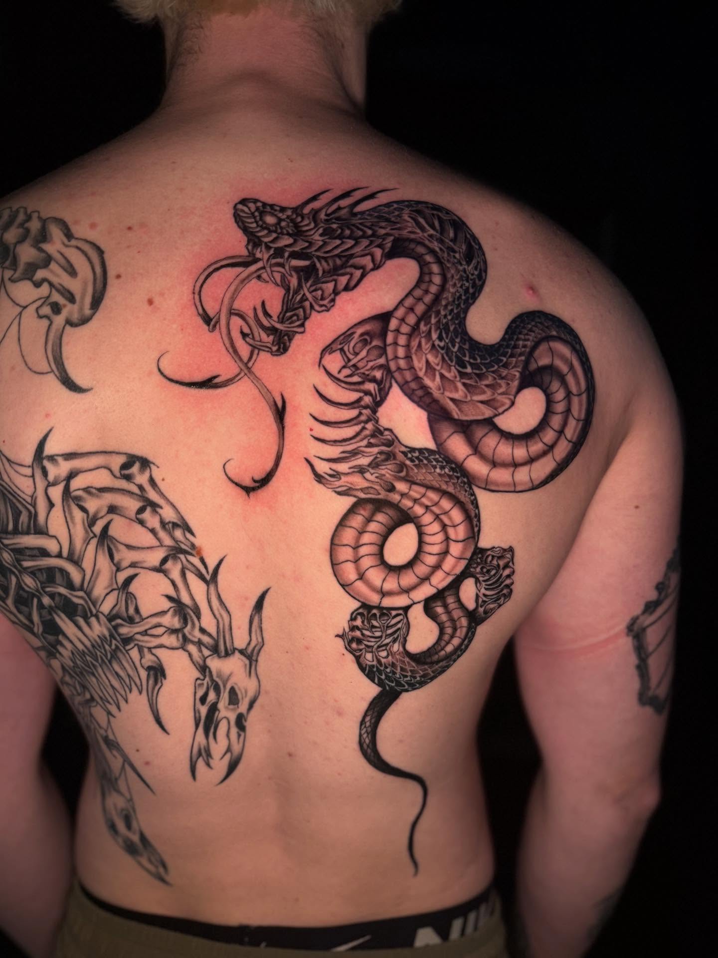 Dragon japanese irezumi tattoo on the back by Penny - Tattooer