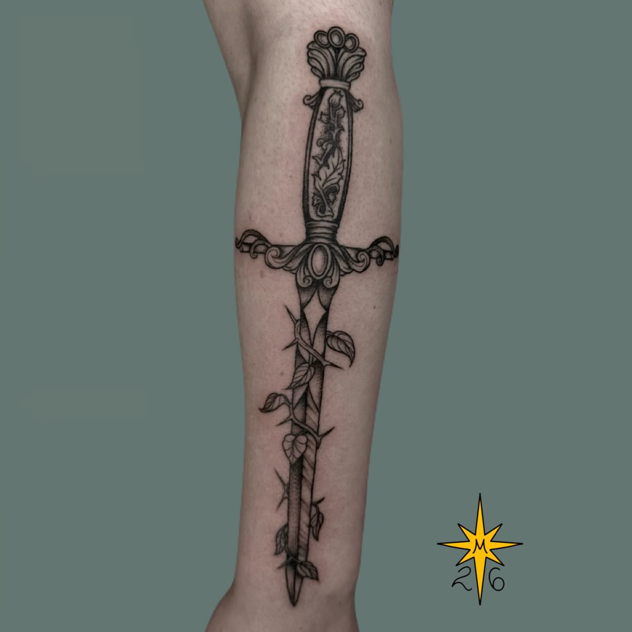 Tattoo by @maddstatts โ black_and_grey