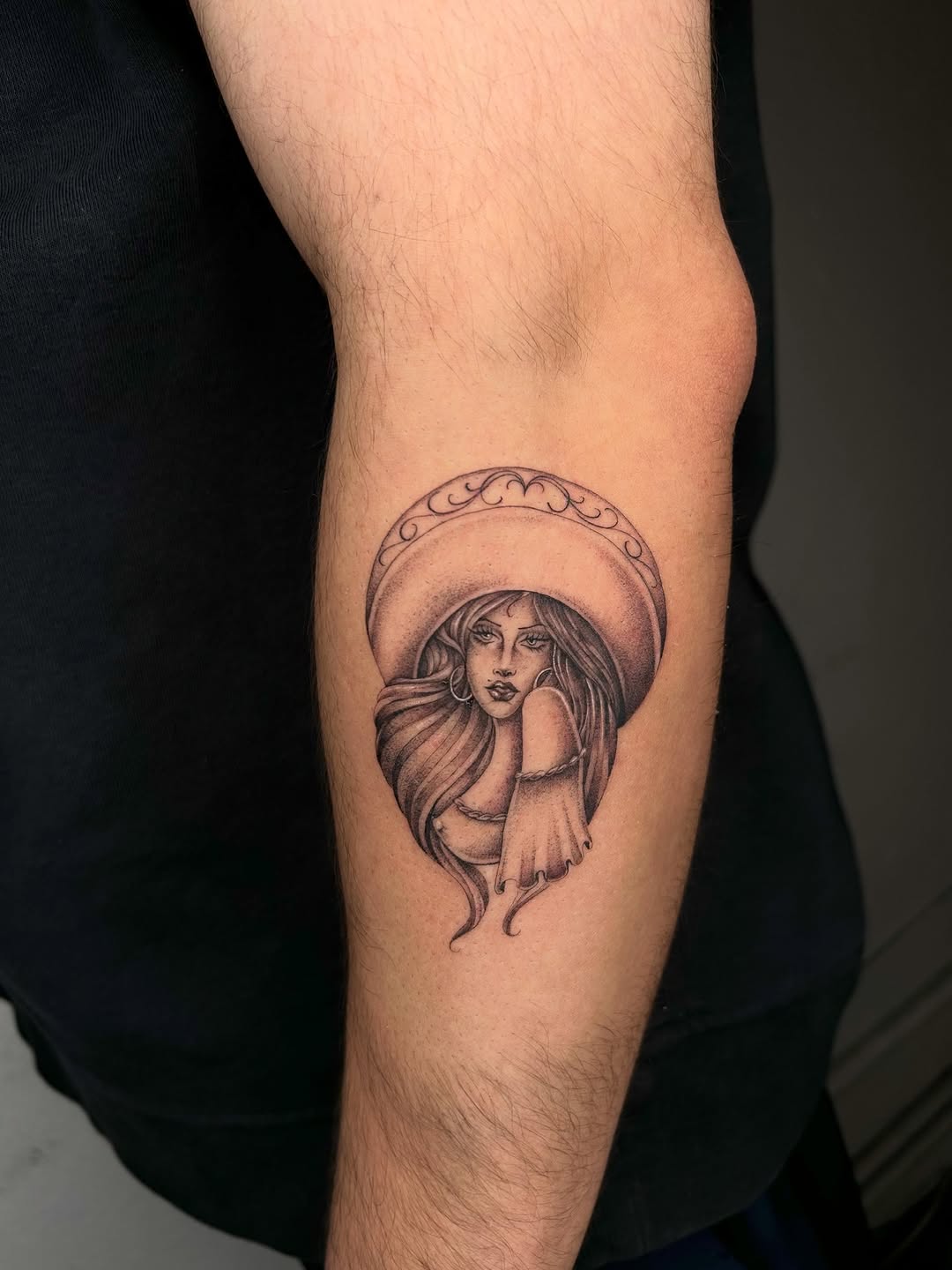 Tattoo by @tesnusa — black_and_grey, realism