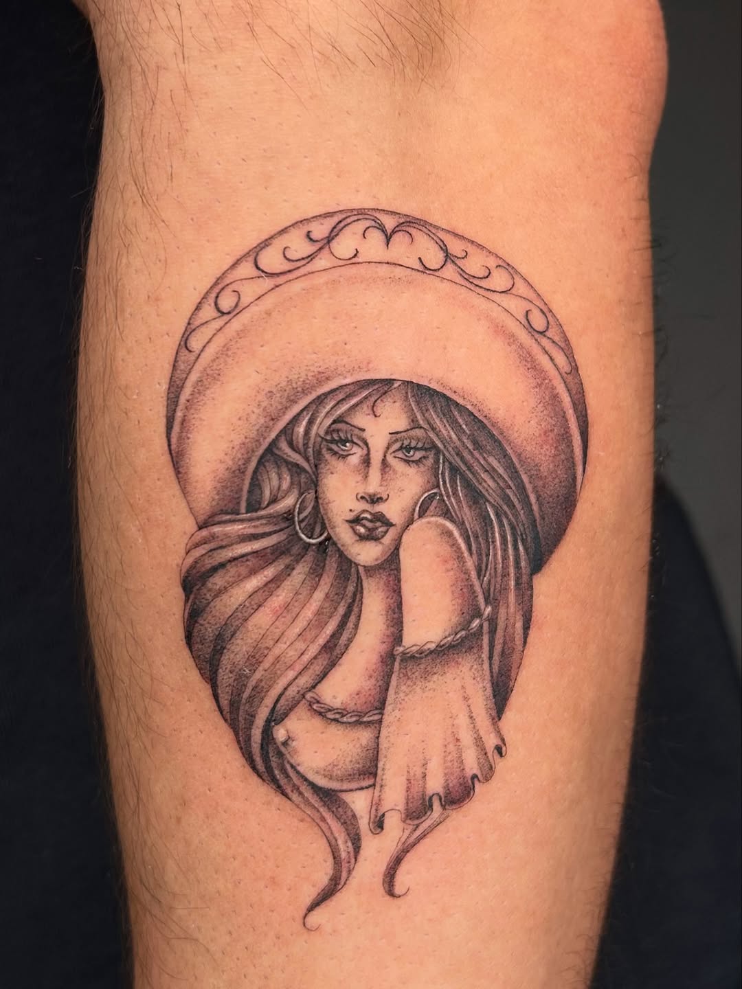 Tattoo by @tesnusa — black_and_grey, realism