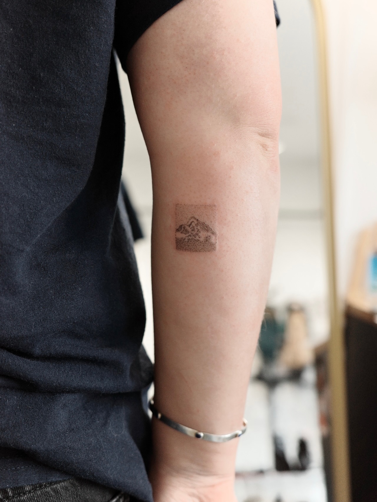 Tattoo by @itsumo.tats — dotwork