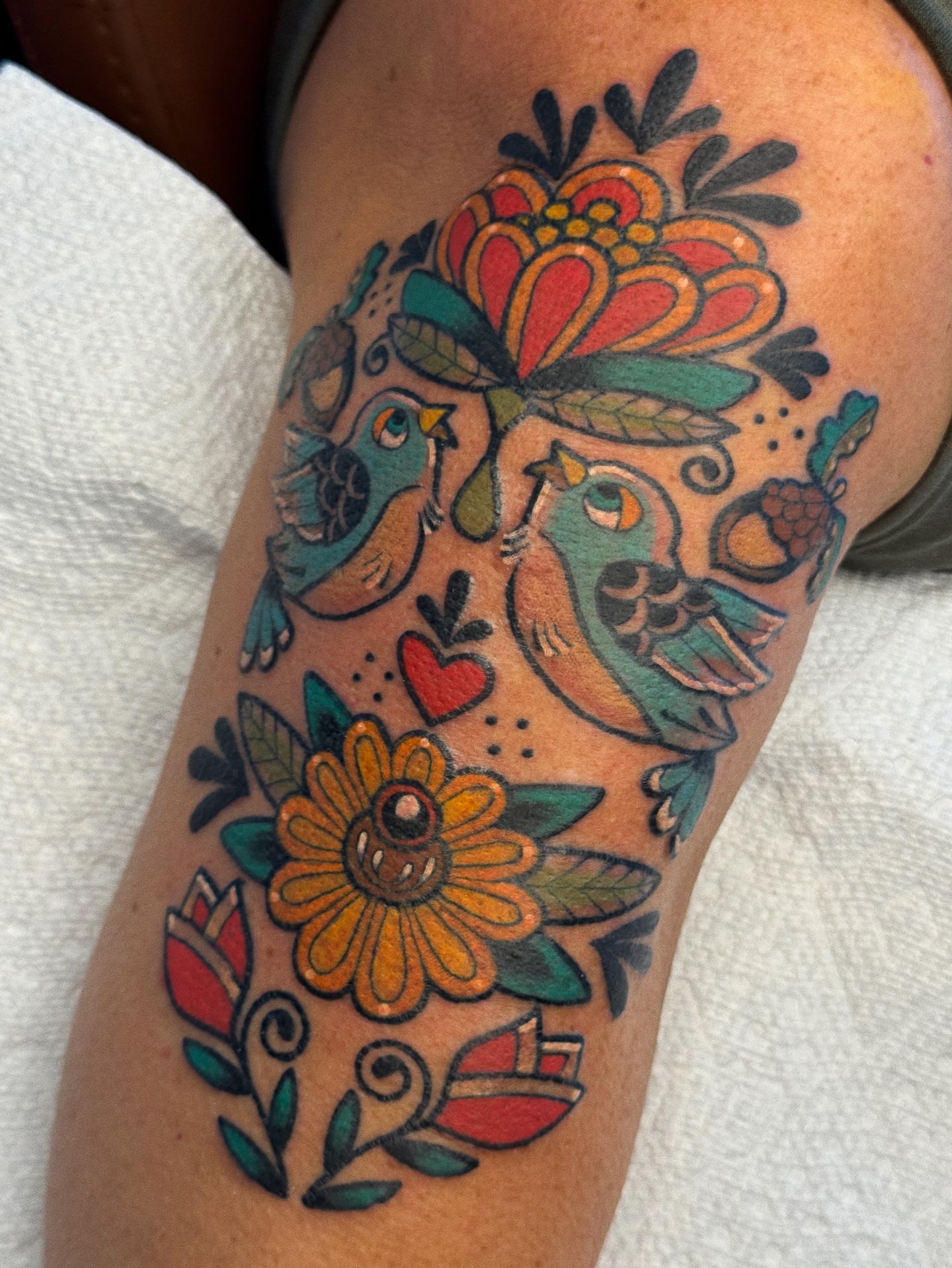 Birds and flowers American traditional tattoo on the thigh by 𝕷𝖆𝖚𝖗 𝕷𝖆𝖚𝖗