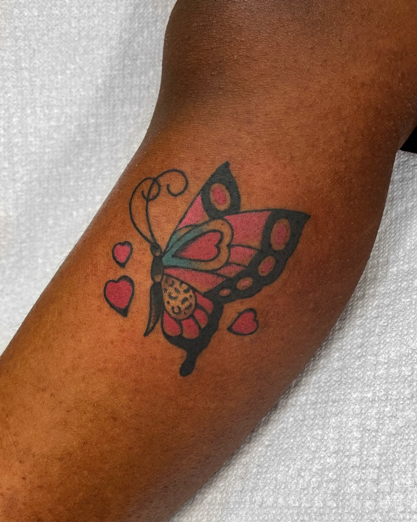 Tattoo by @anabellmorotattoos โ new_school