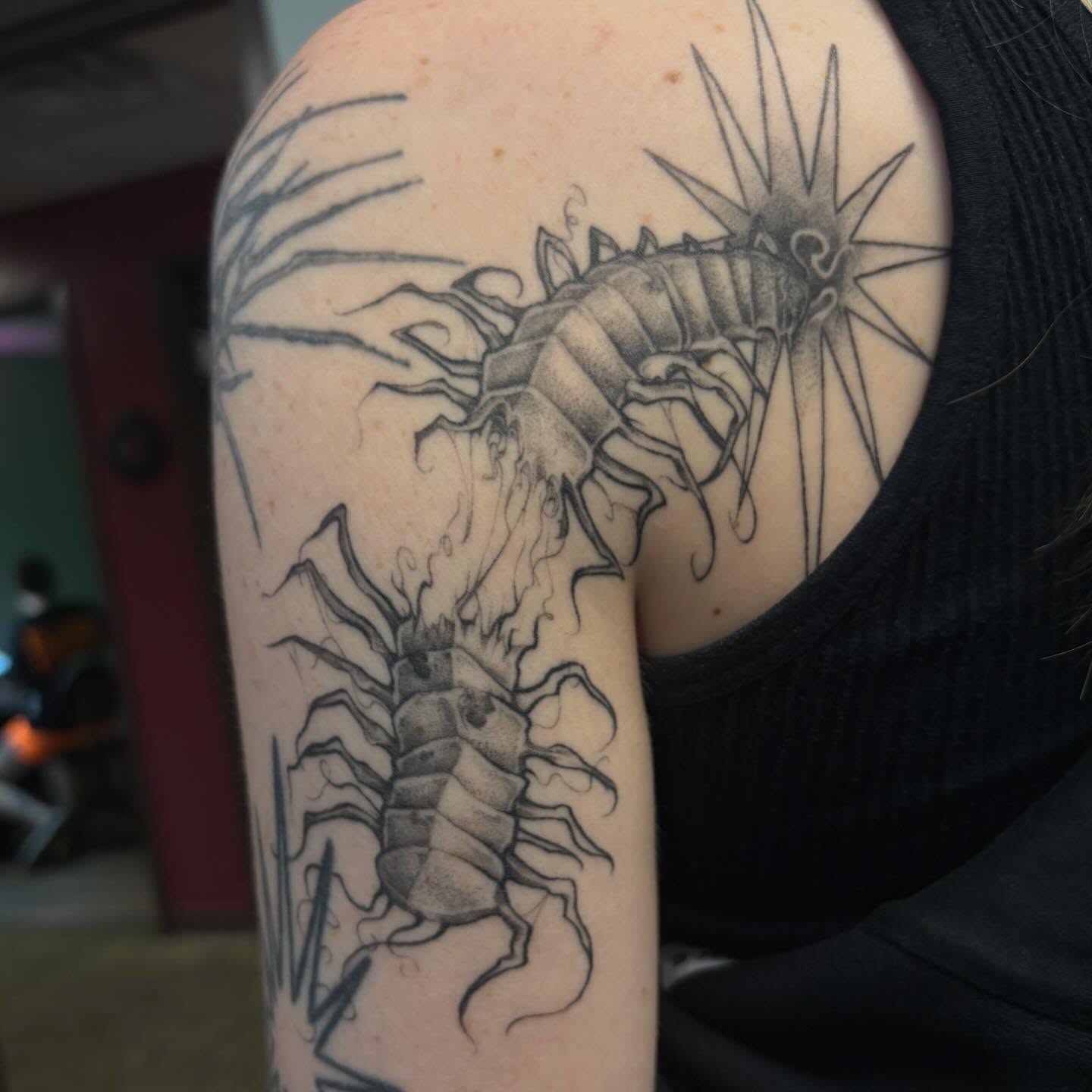 Centipedes realism tattoo on the forearm by amy mangeri ๐ฆ