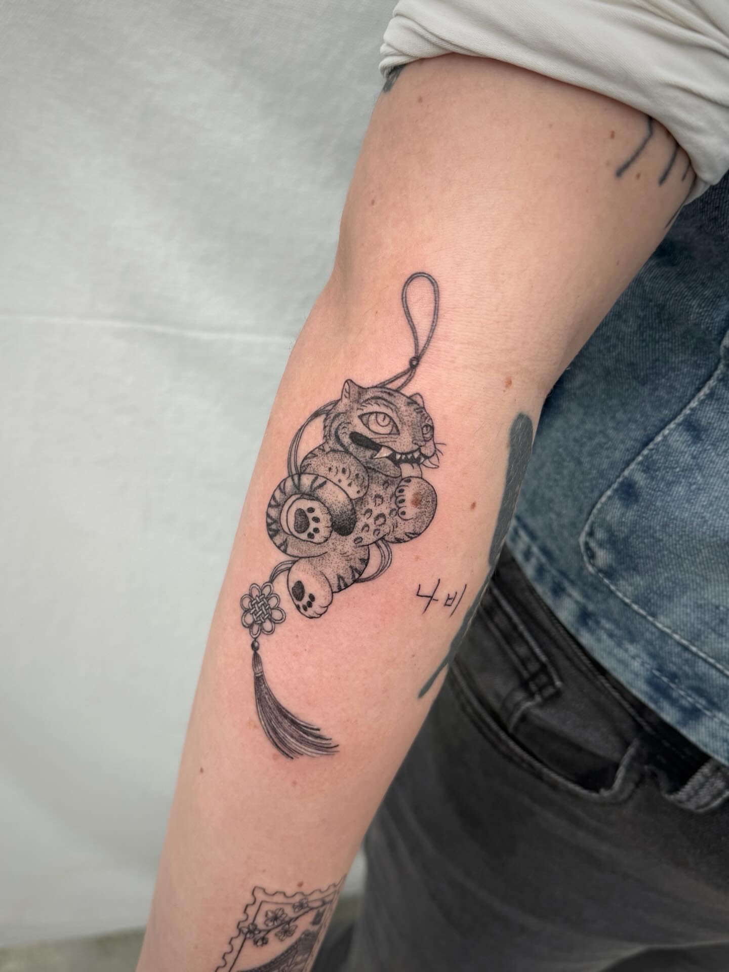 Tattoo by @naleak_tattoo — dotwork, black_and_grey