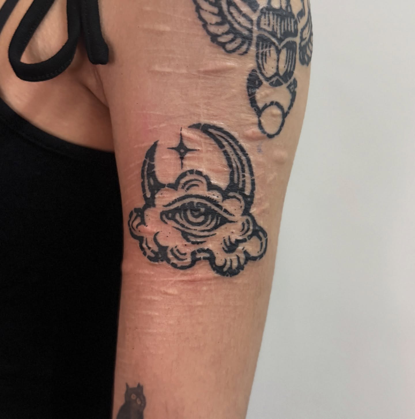 Tattoo by @momotattoo0906 — black_and_grey