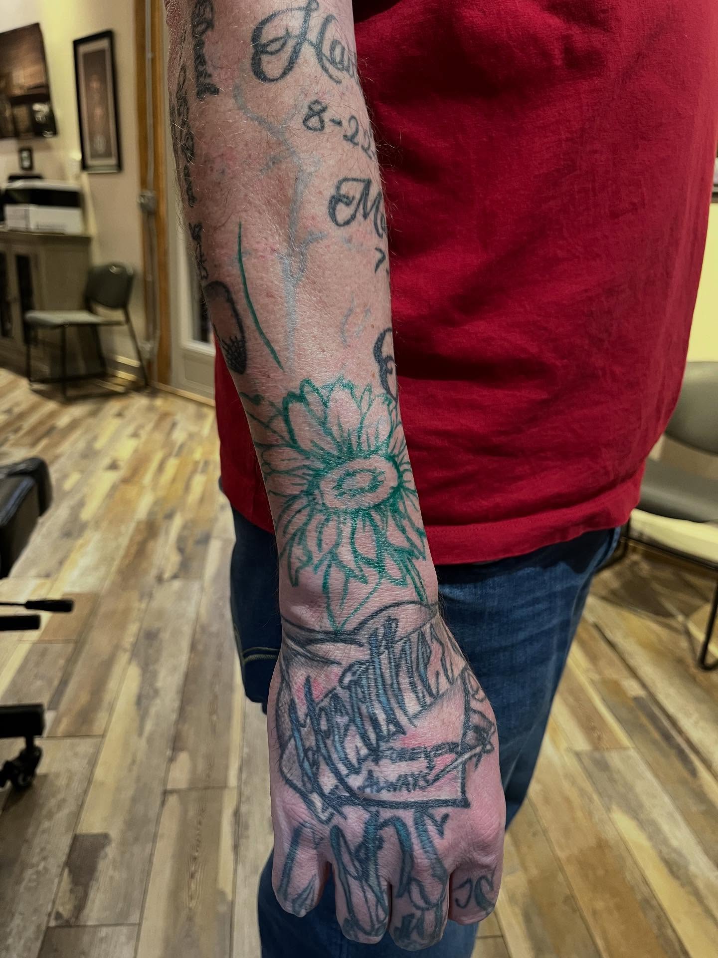 Sunflower American traditional tattoo on the forearm by Tattoo Artist, Kansas City, Missouri
