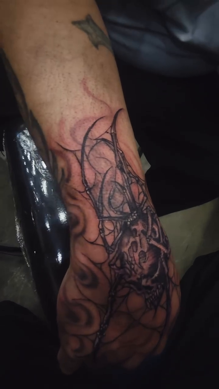 Tattoo by @sarck_hardlifestyle β dark_realism, blackwork