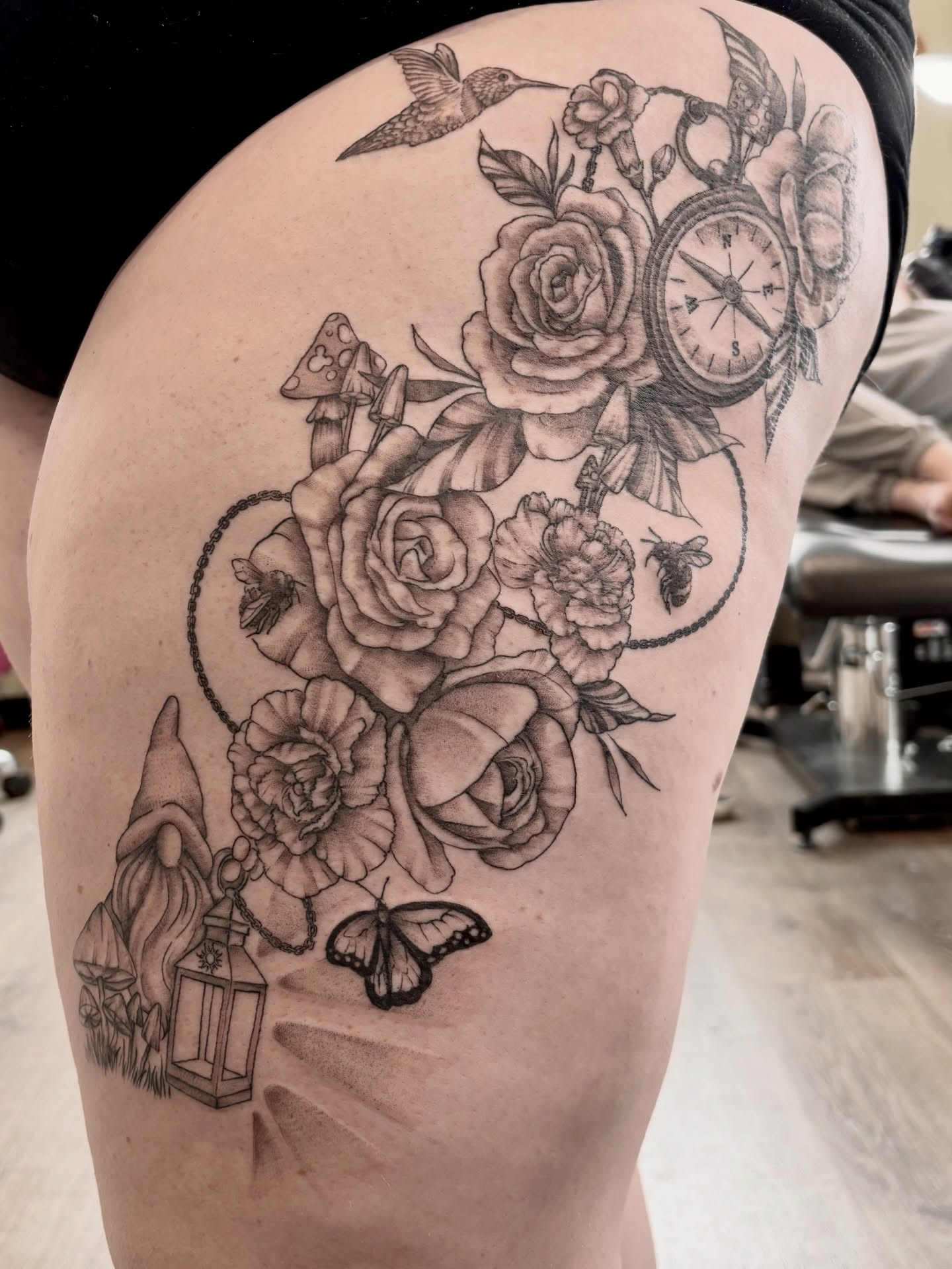 Flowers and insects realism tattoo on the thigh by Sage Ray ♡