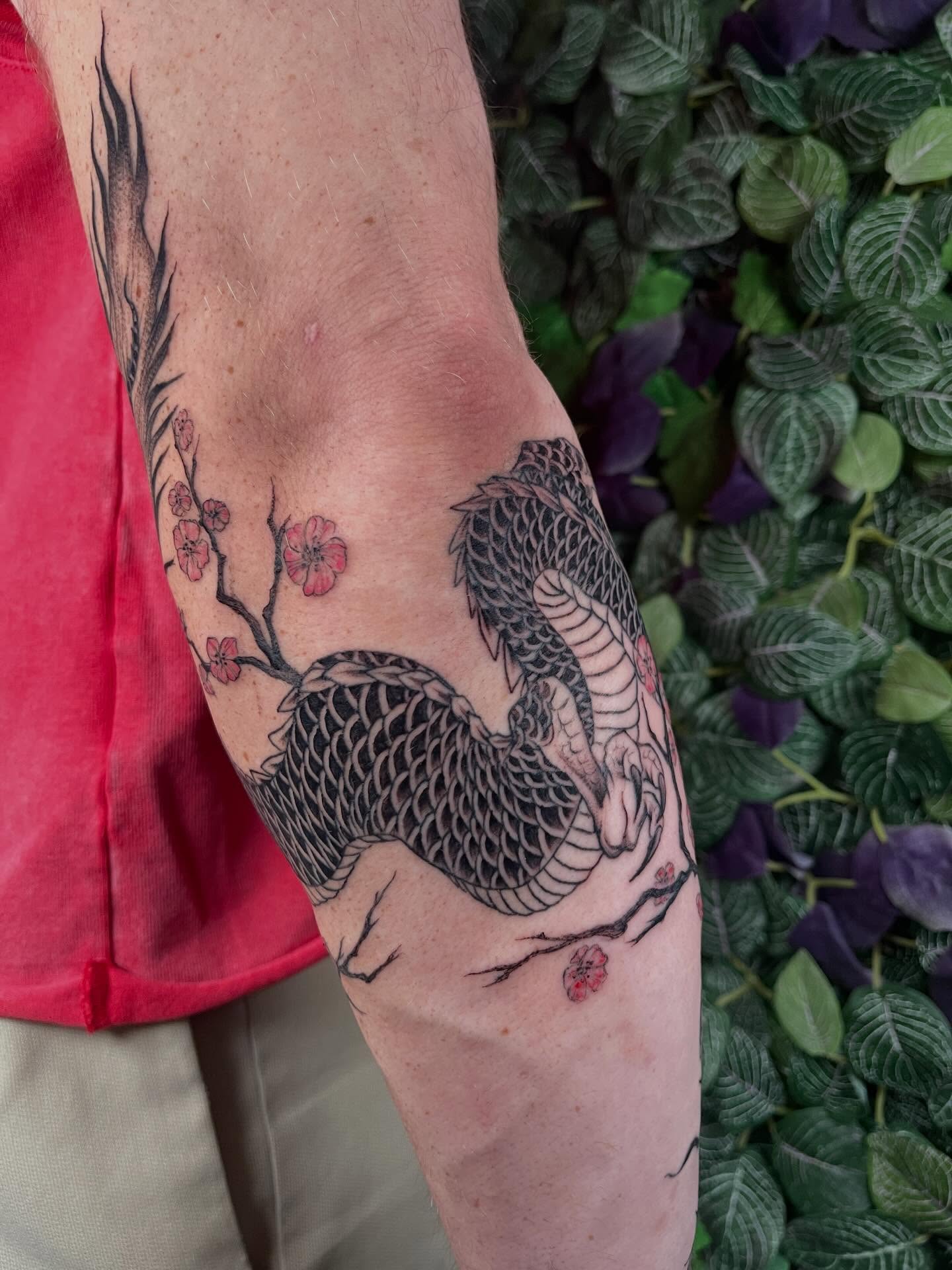 Tattoo by @pineneedlestattoo — black_and_grey