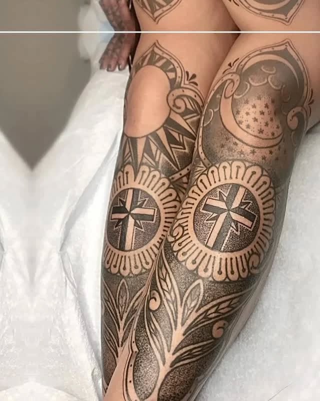 Tribal tattoo on the leg by Raheem Jacobs, Austin, Texas