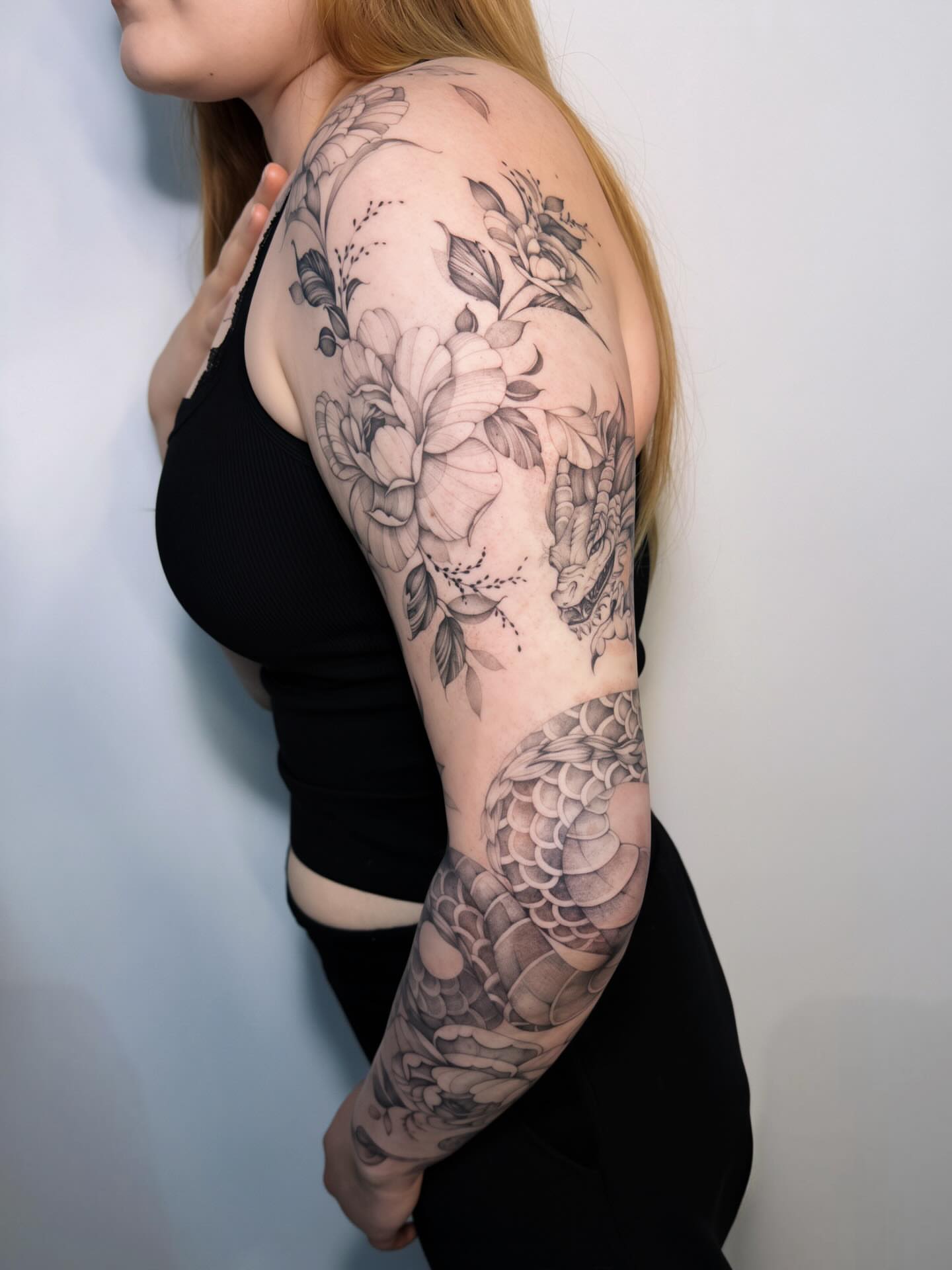 Tattoo by @allisson.lestudion20 — black_and_grey, realism