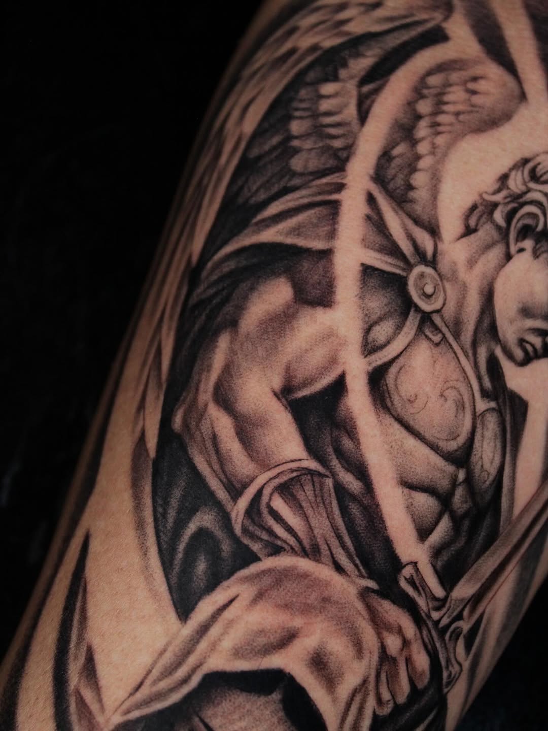 Angel with sword realism tattoo on the upper arm by 𝕵𝖎𝖒𝖎 𝕯𝖊𝕽𝖔𝖘𝖆🥀, Everett, Washington
