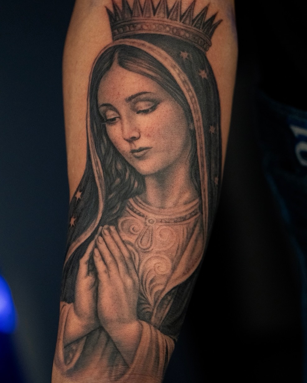 Tattoo by @artedececil — realism, black_and_grey