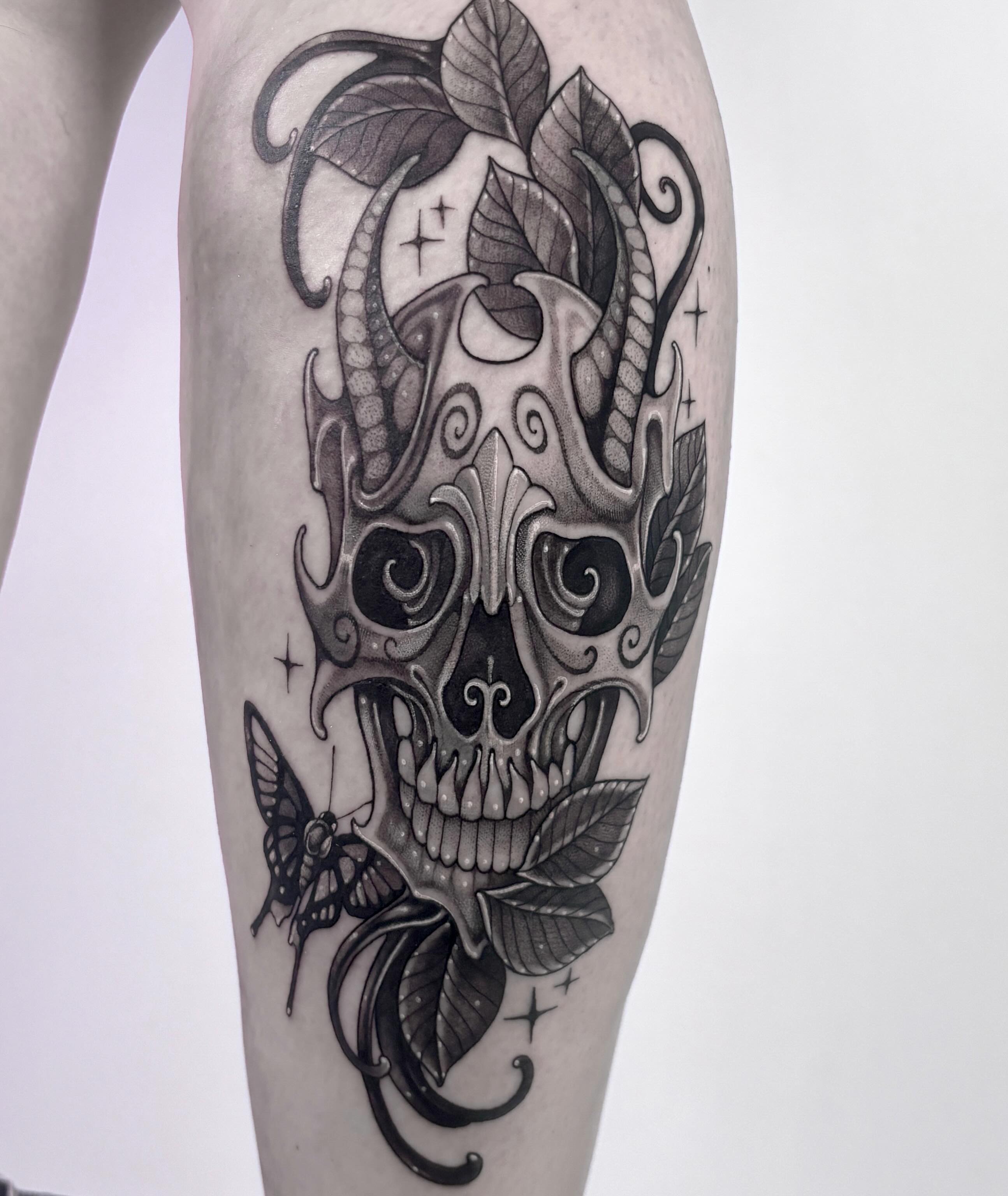 Tattoo by @fairygremlinn — black_and_grey, ornamental