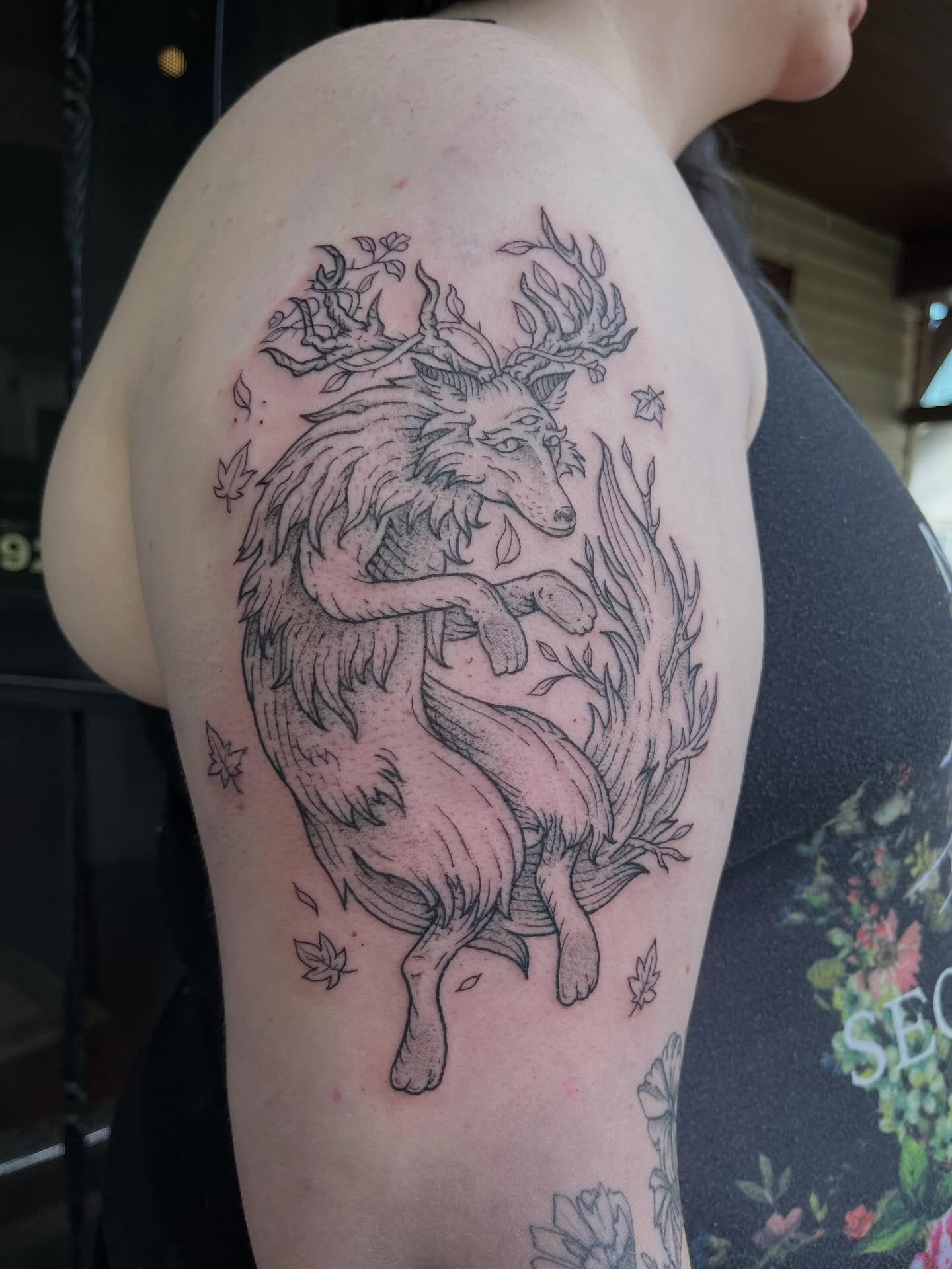 Stag and foliage black and grey tattoo on the shoulder by Vincent Espinoza, Eugene, Oregon