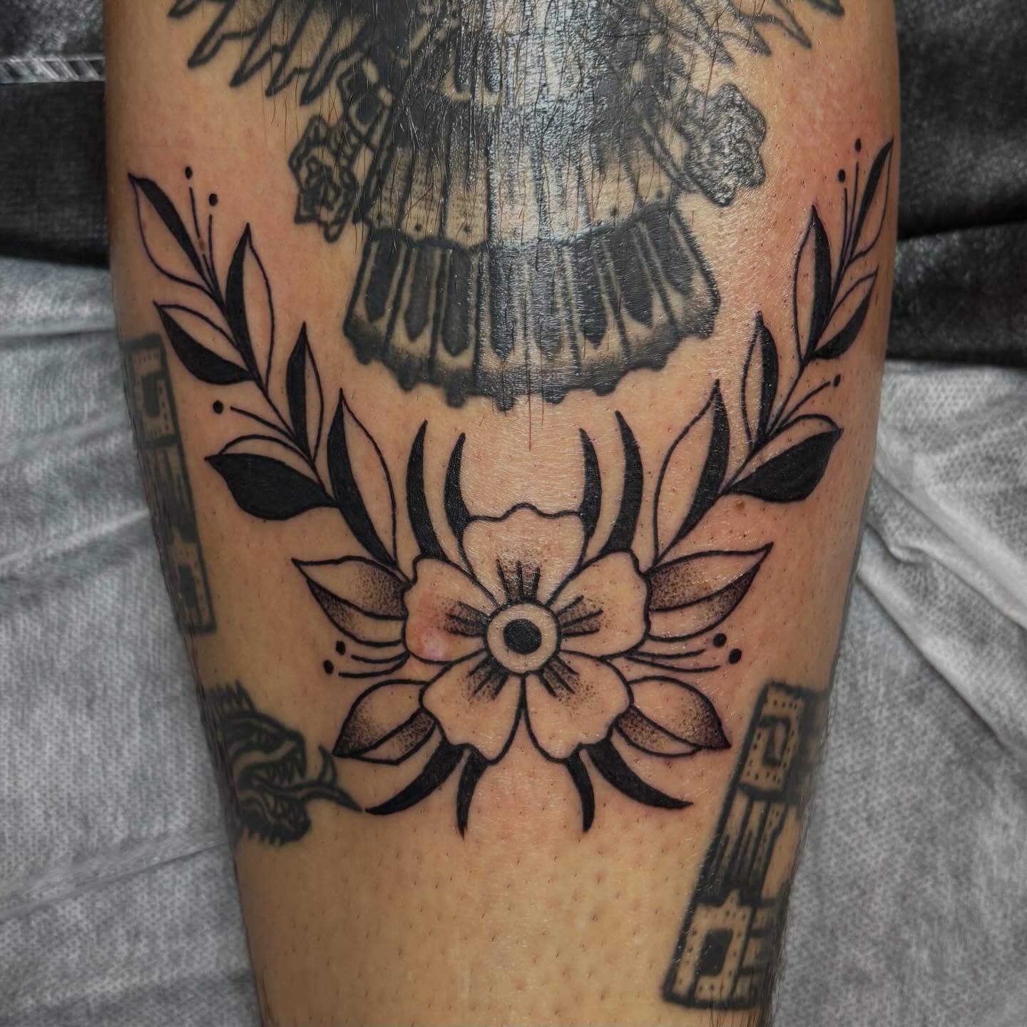 Tattoo by @tattoosbysamira β american_traditional