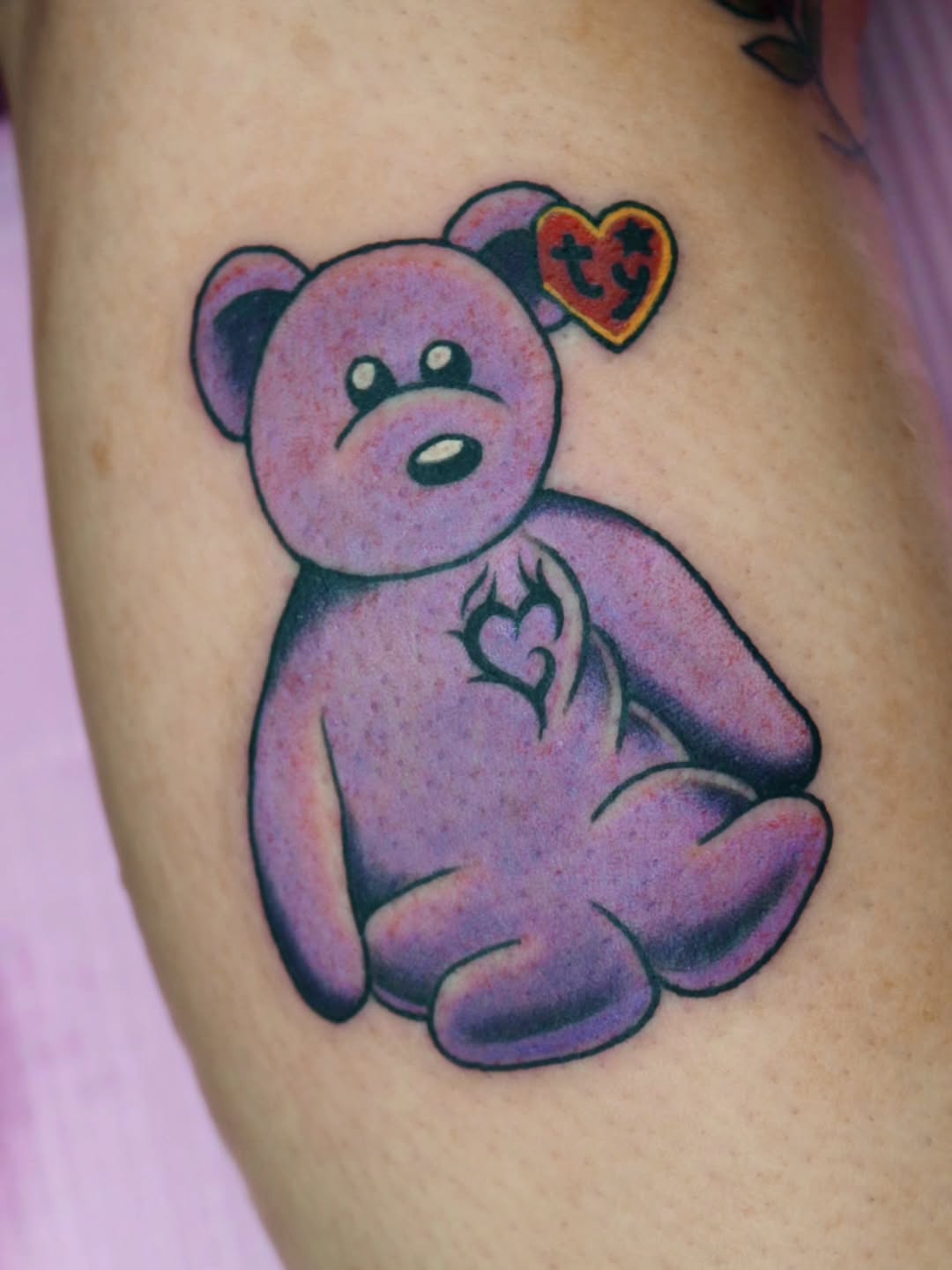 Tattoo by @misspixiedevil β dotwork