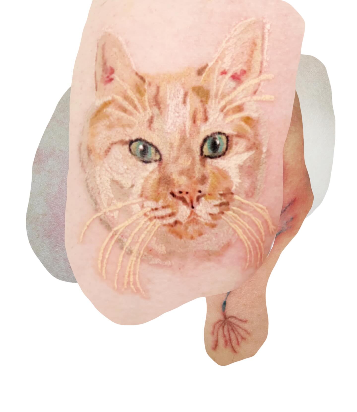 Tattoo by @kissmygiss — realism