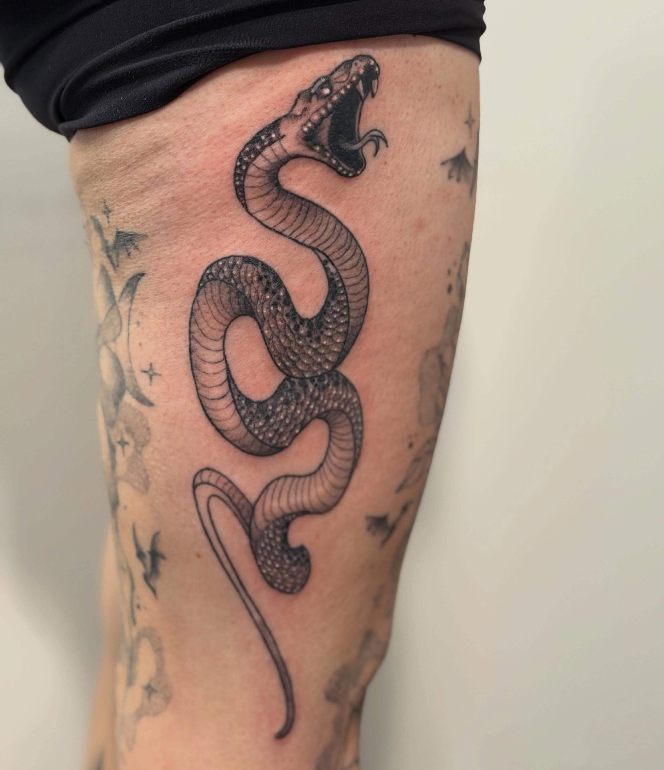 Tattoo by @maddyctattoos — black_and_grey