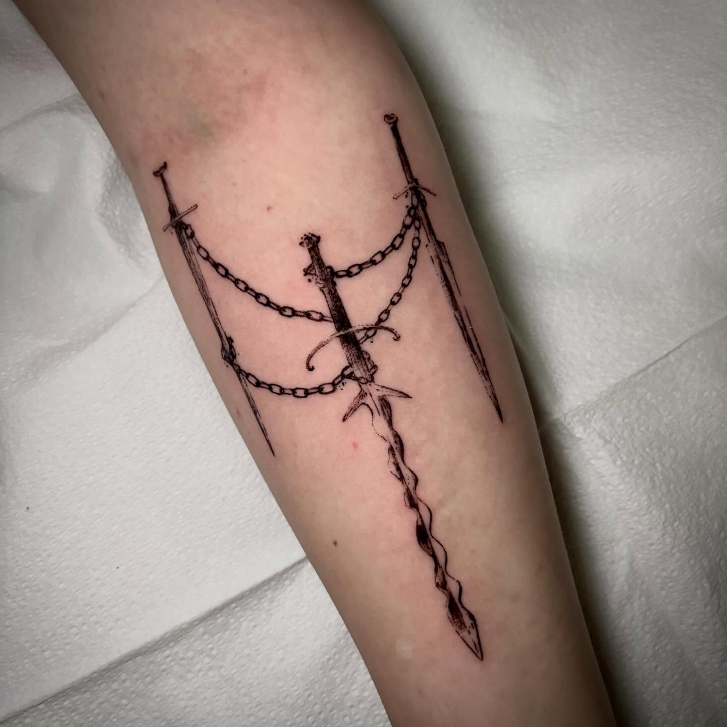 Tattoo by @unknownliquids — black_and_grey