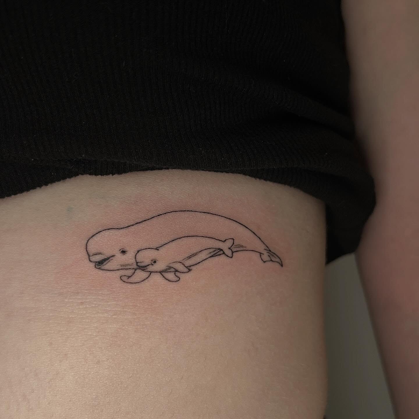 Tattoo by @fivi_lu — minimalist