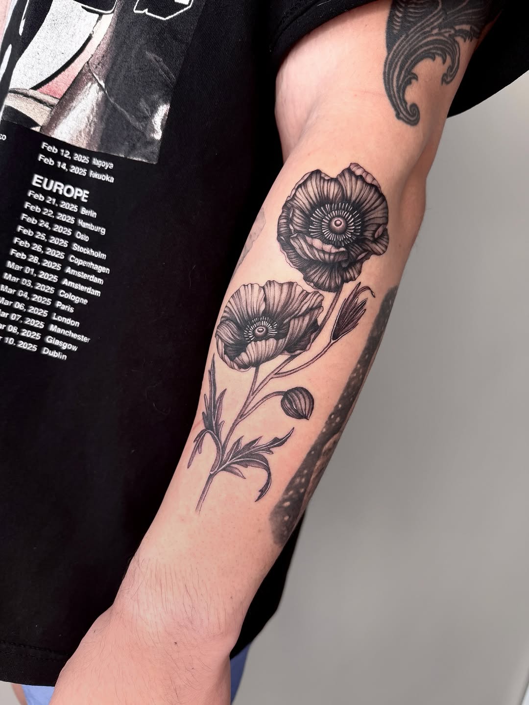 Tattoo by @nizi_tattoo — black_and_grey, realism