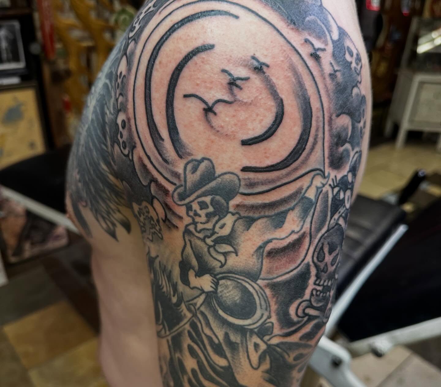 Tattoo by @n8harmon — black_and_grey