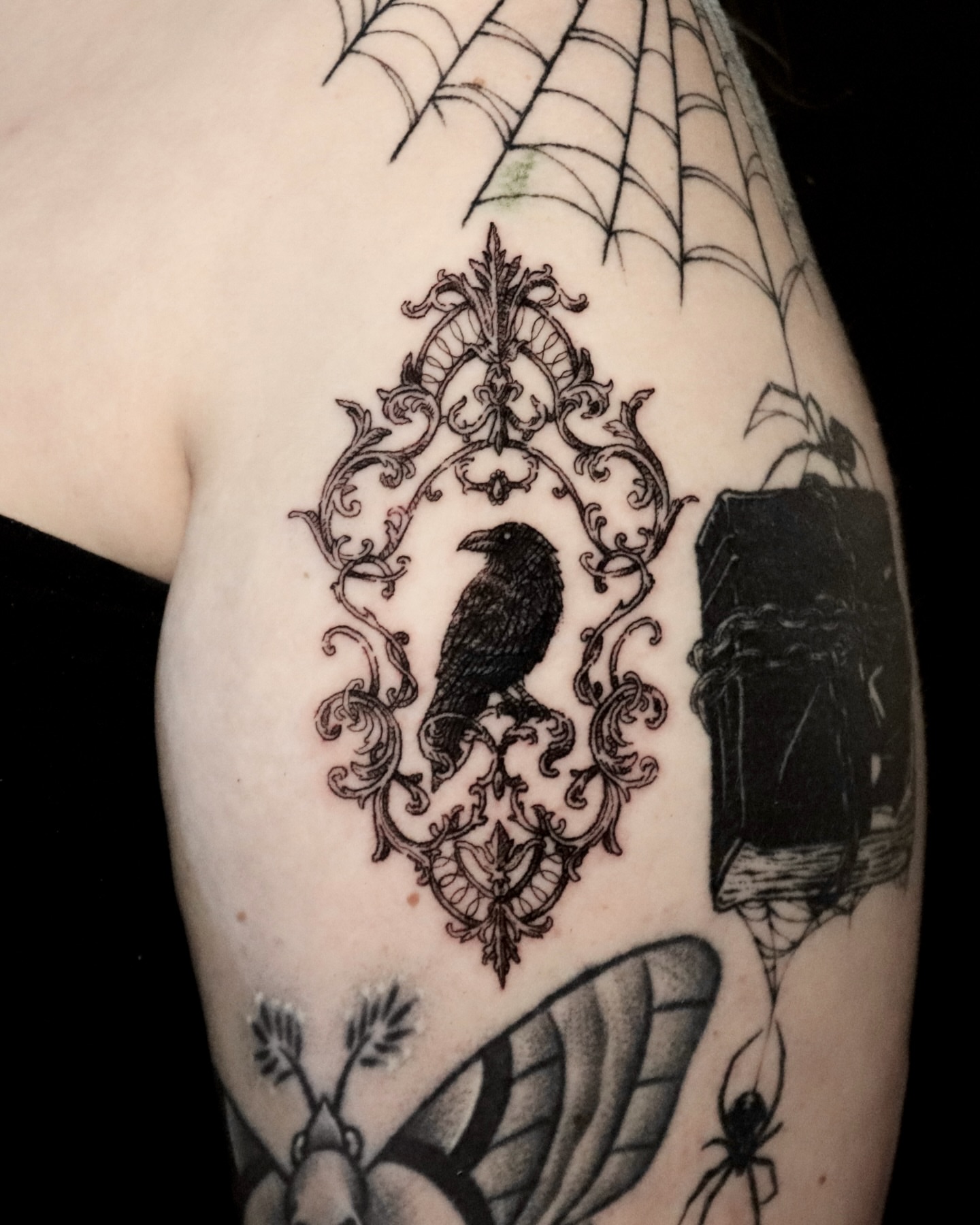 Tattoo by @gmmck_tattoo — black_and_grey, ornamental
