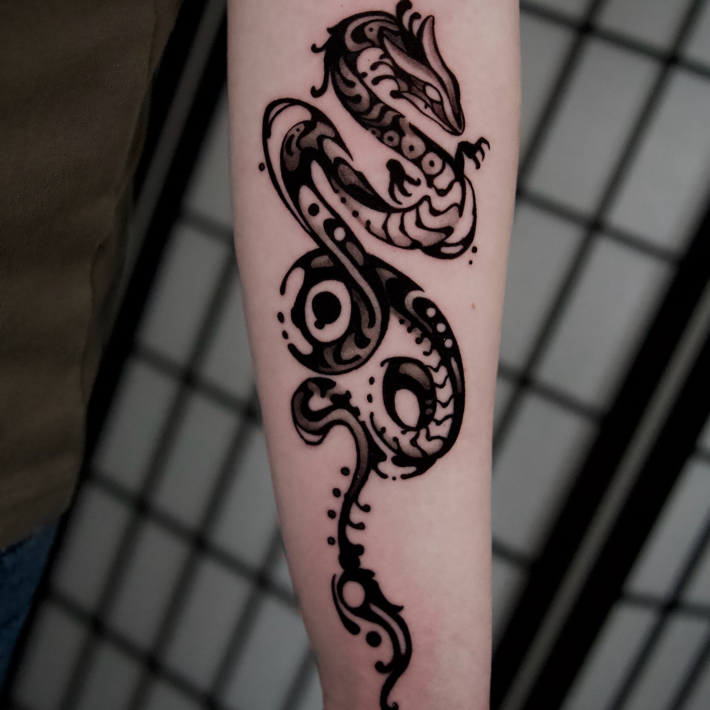 Snake tribal tattoo on the forearm by ▫️◽️◻️hunter Hayes◻️◽️▫️