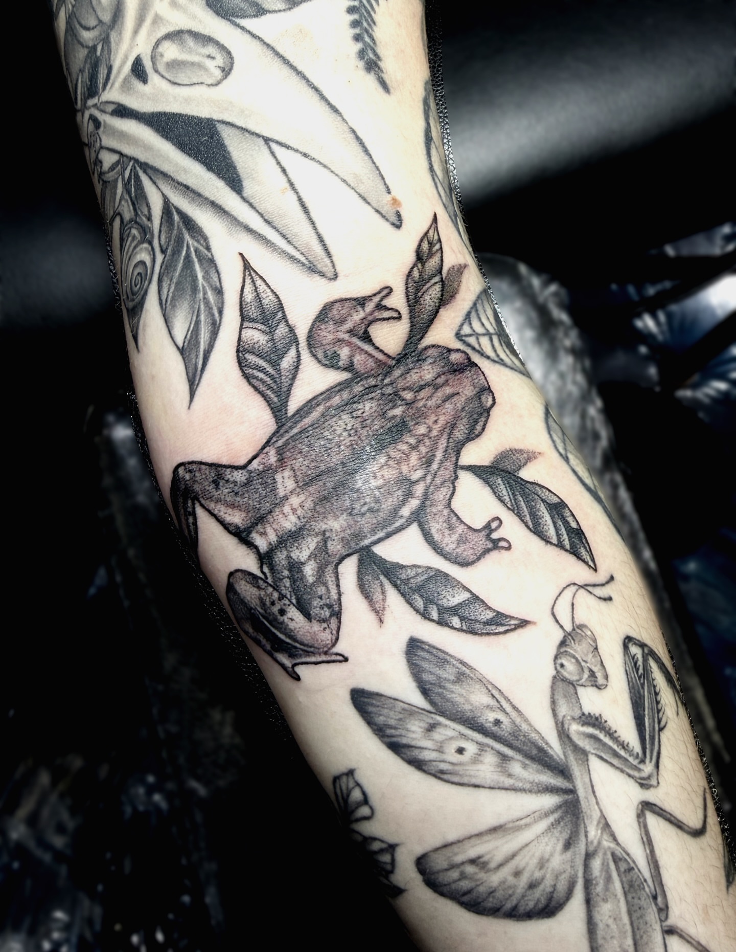 Tattoo by @kuntrevolution — black_and_grey, realism