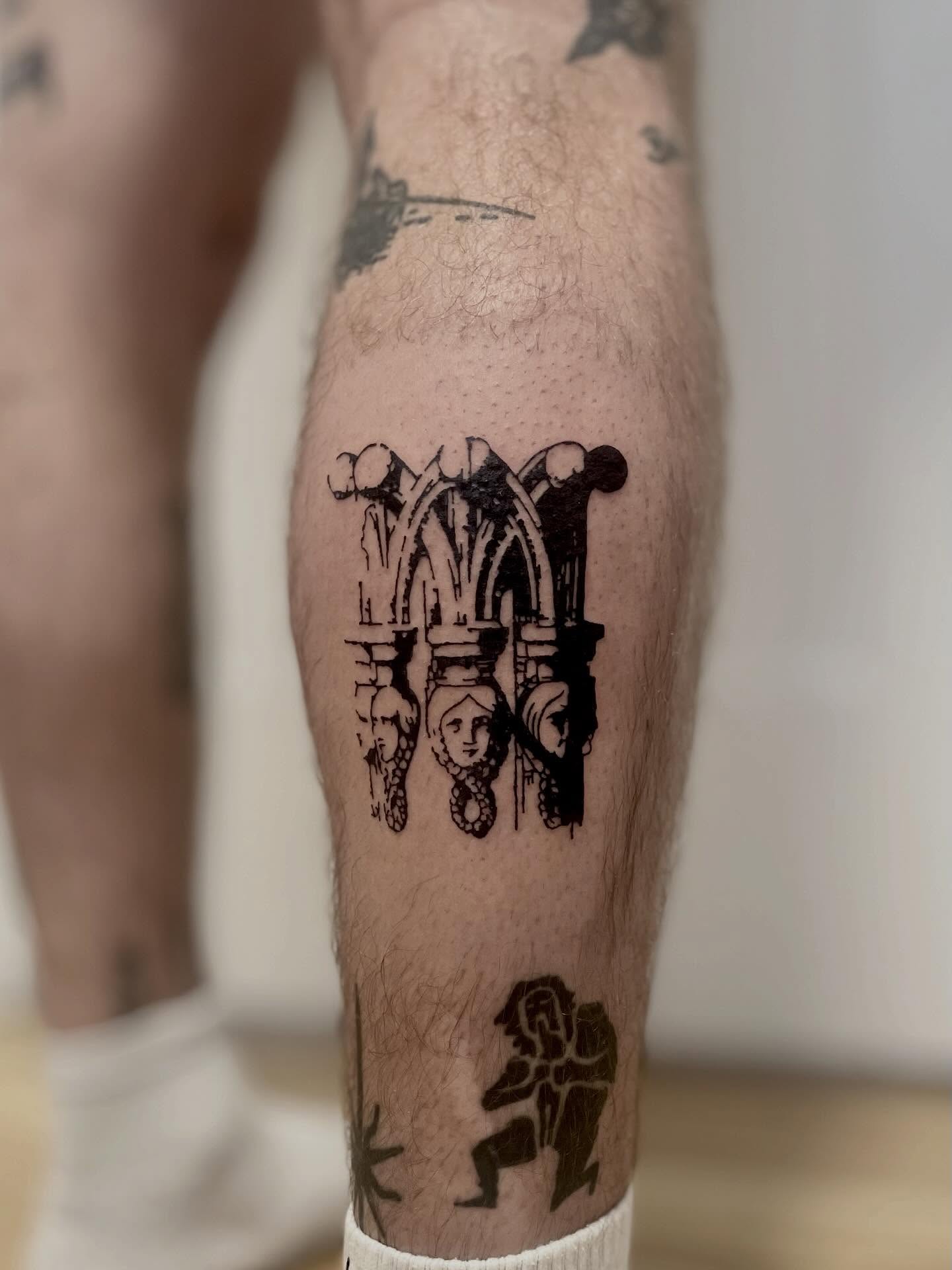 Tattoo by @bartobello — black_and_grey