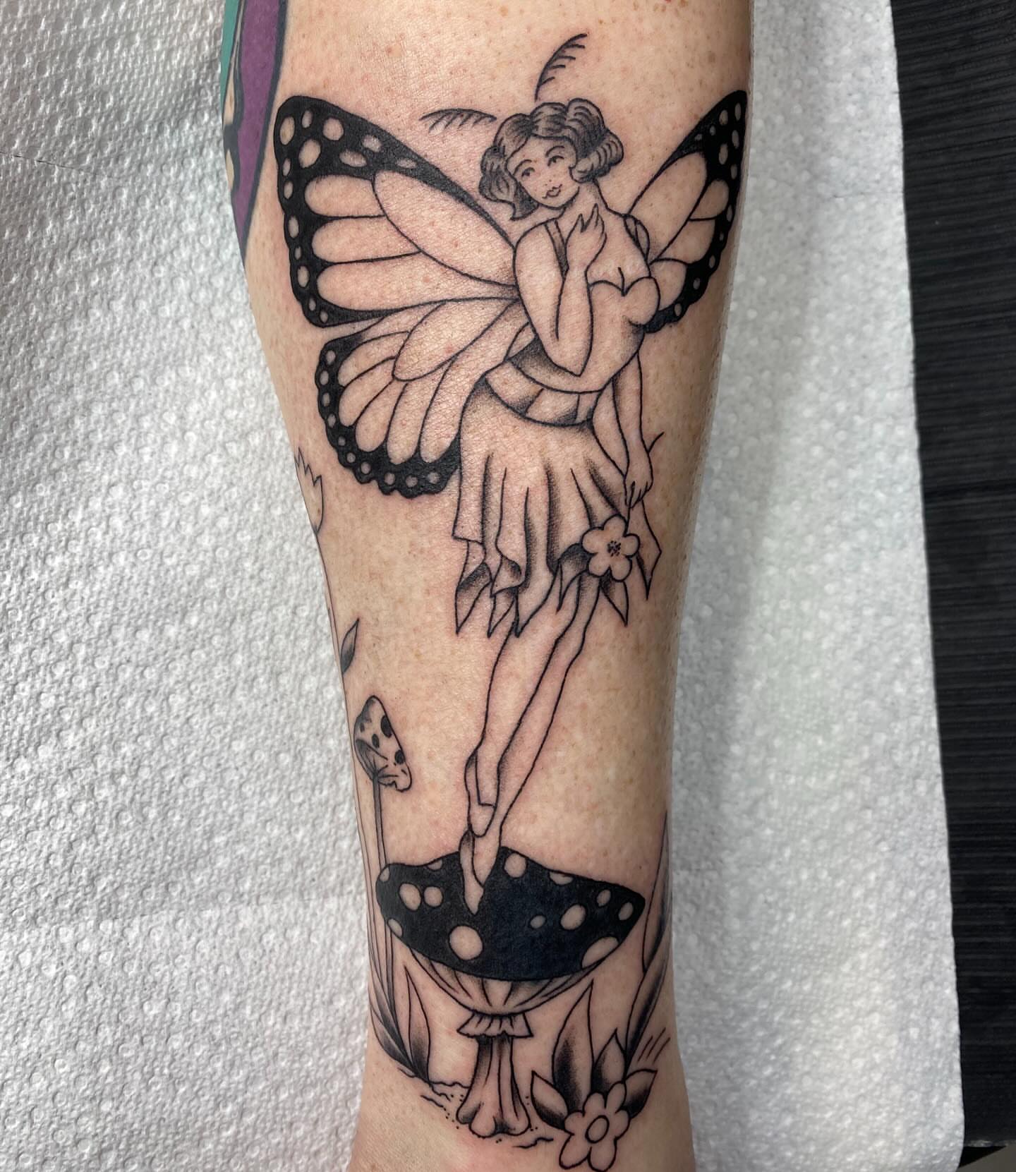 Tattoo by @sc0ttstattoos — black_and_grey