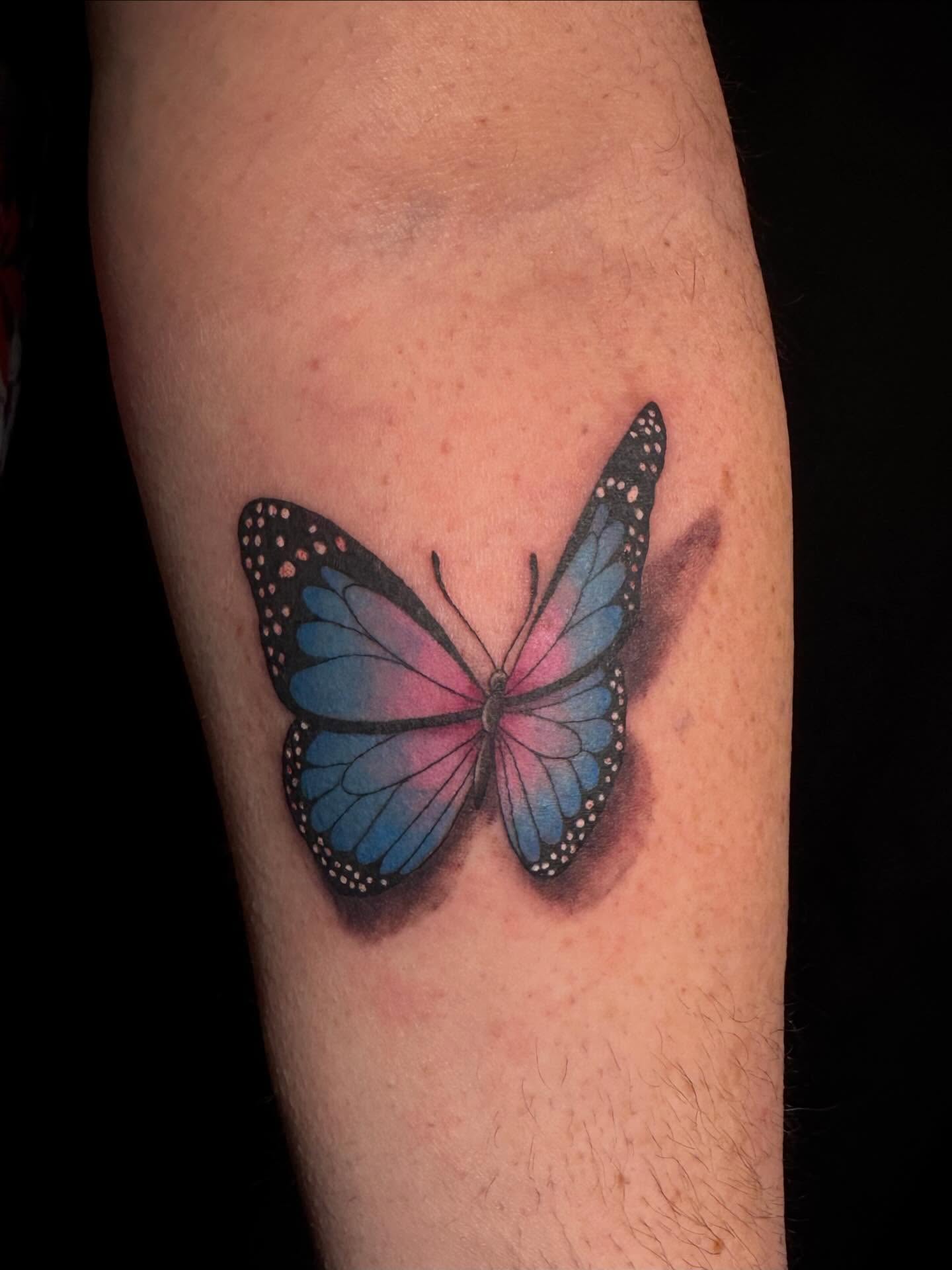 Tattoo by @paris_tattoos18 — dotwork