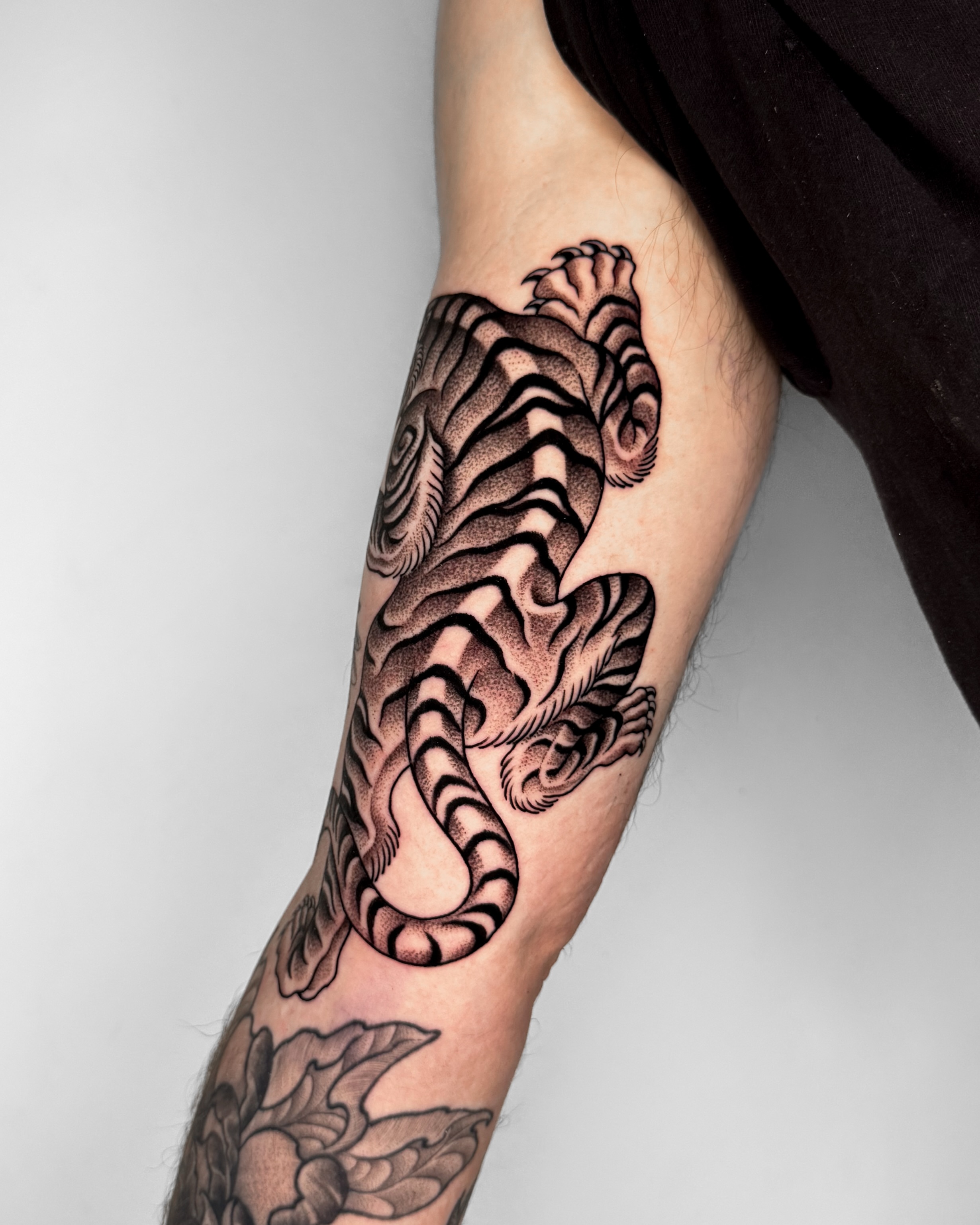 Tattoo by @jae_tatt β black_and_grey, realism
