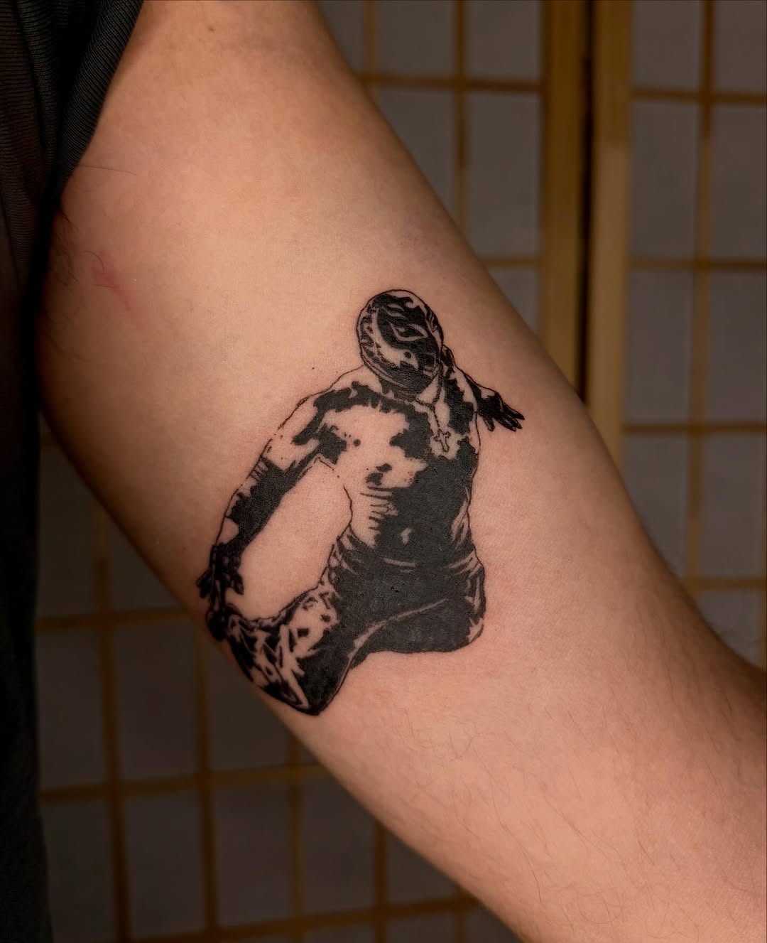 Tattoo by @slendels โ black_and_grey, realism