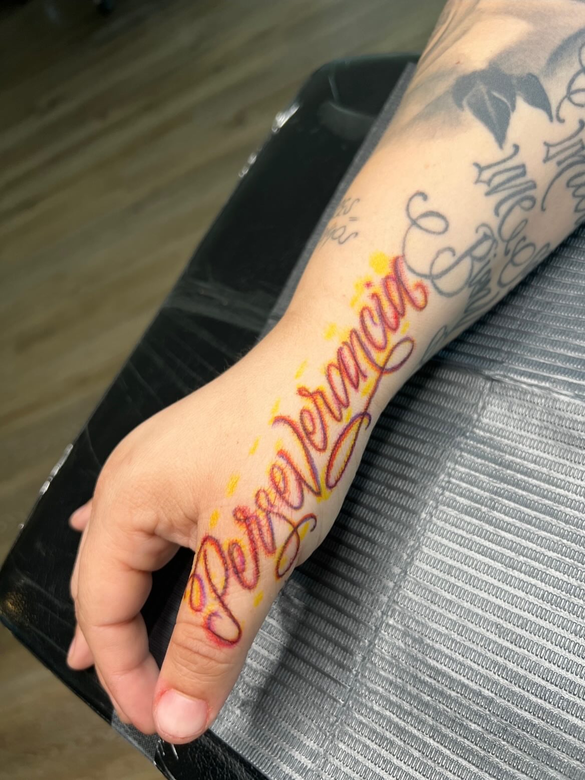 Perseverancia lettering script tattoo on the forearm by ππππππ ππππππ - ππππ‘ππ₯ ππ¨π₯π’πππ«π’π¨π¬ π΅π