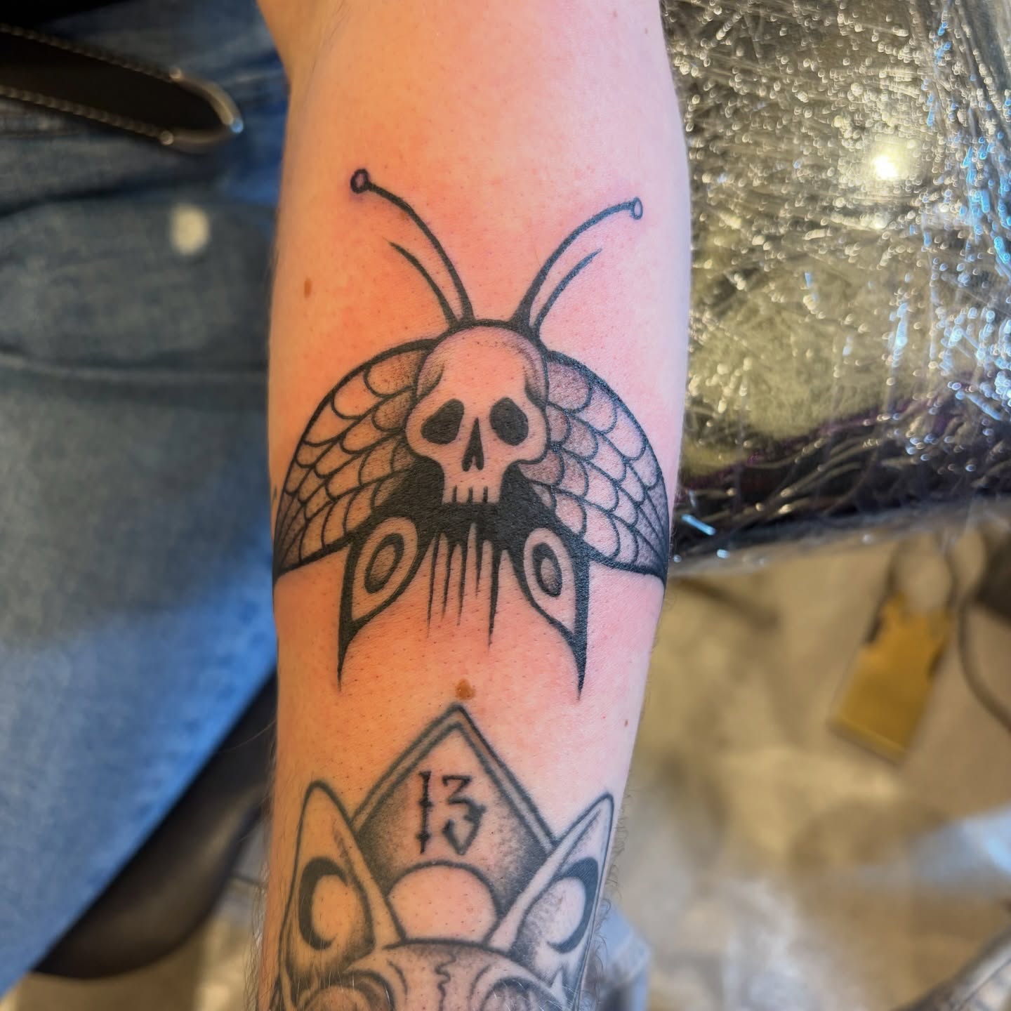 Tattoo by @theblackdottattoo — black_and_grey