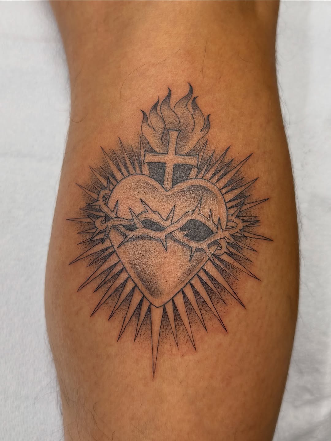 Tattoo by @lilianayaneth — black_and_grey, chicano