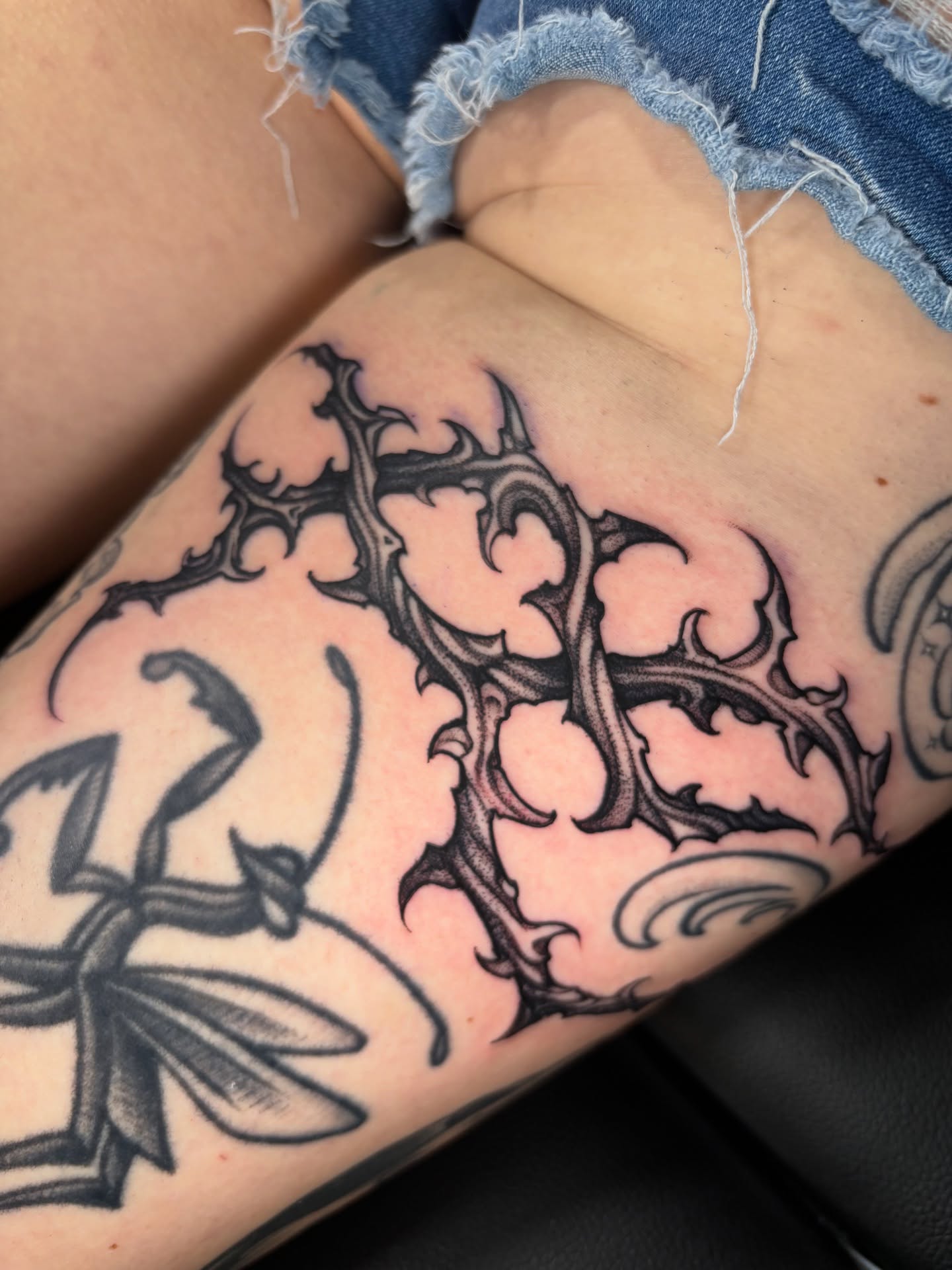 Tattoo by @sofiarosetattoos — black_and_grey