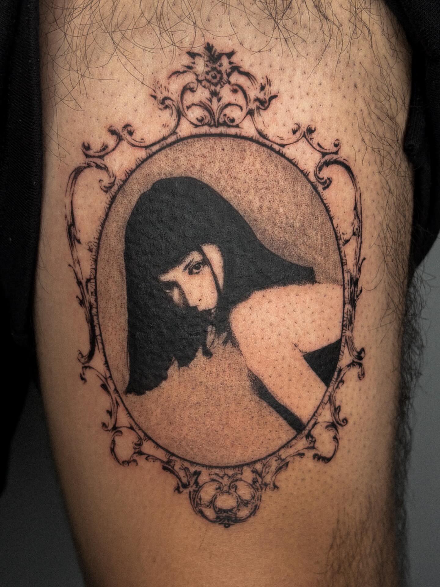 Portrait black and grey tattoo on the thigh by ☆ gia