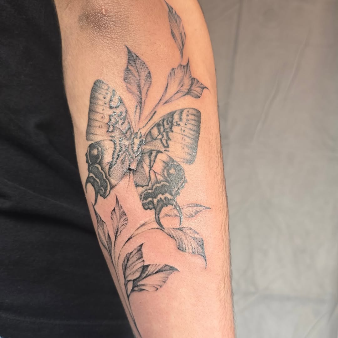 Tattoo by @danielbi.tattooart — black_and_grey, realism