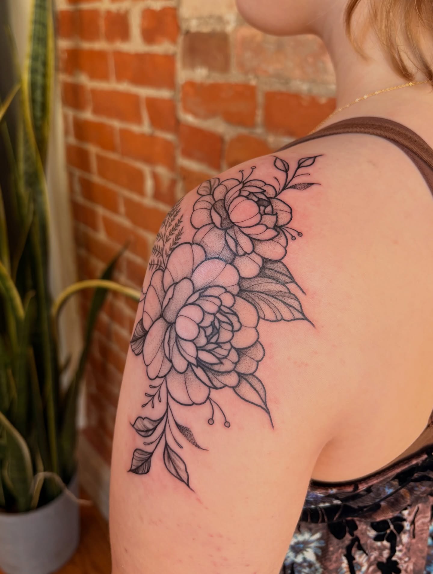 Floral bouquet black and grey tattoo on the shoulder by Jen Osborne ♡ Cincinnati Tattoo Artist